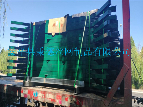 公主嶺監(jiān)獄護(hù)欄網(wǎng) 監(jiān)獄護(hù)欄 圍網(wǎng)監(jiān)獄圖片3