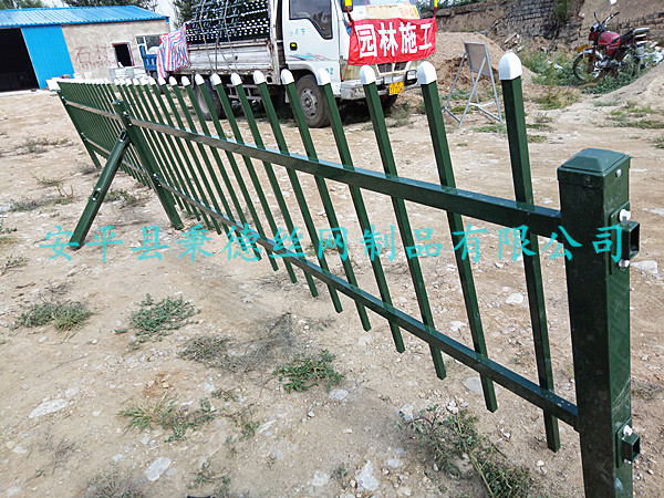 桂林市草坪護(hù)欄項(xiàng)目圖片3