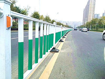 道路隔離護欄圖片3